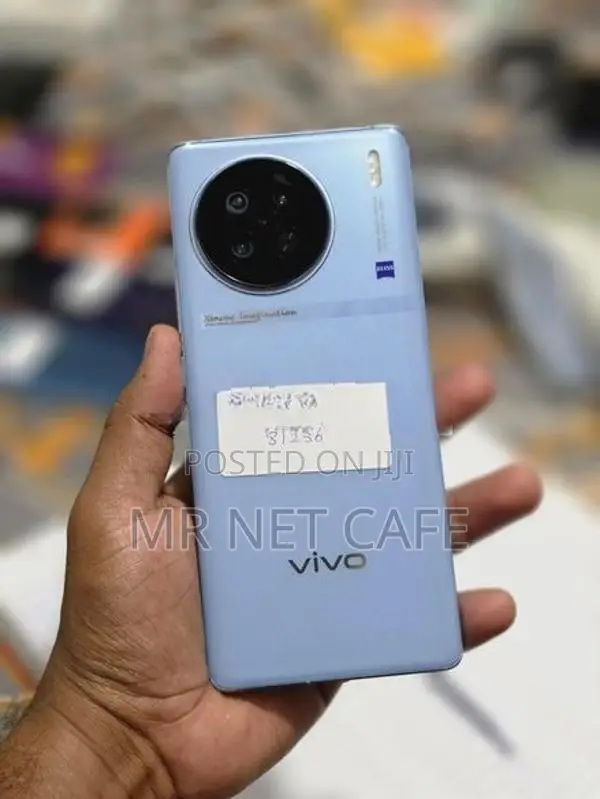 Vivo X90 8/256GB (Used)