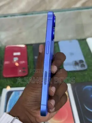 Apple iPhone 16 (Used)