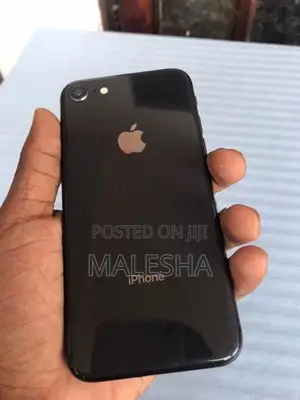 Apple iPhone 8 (Used)