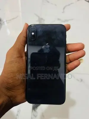 Apple iPhone X (Used)