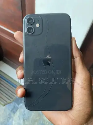 Apple iPhone 11 (Used)
