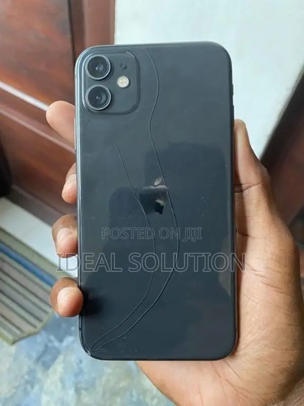 Apple iPhone 11 (Used)