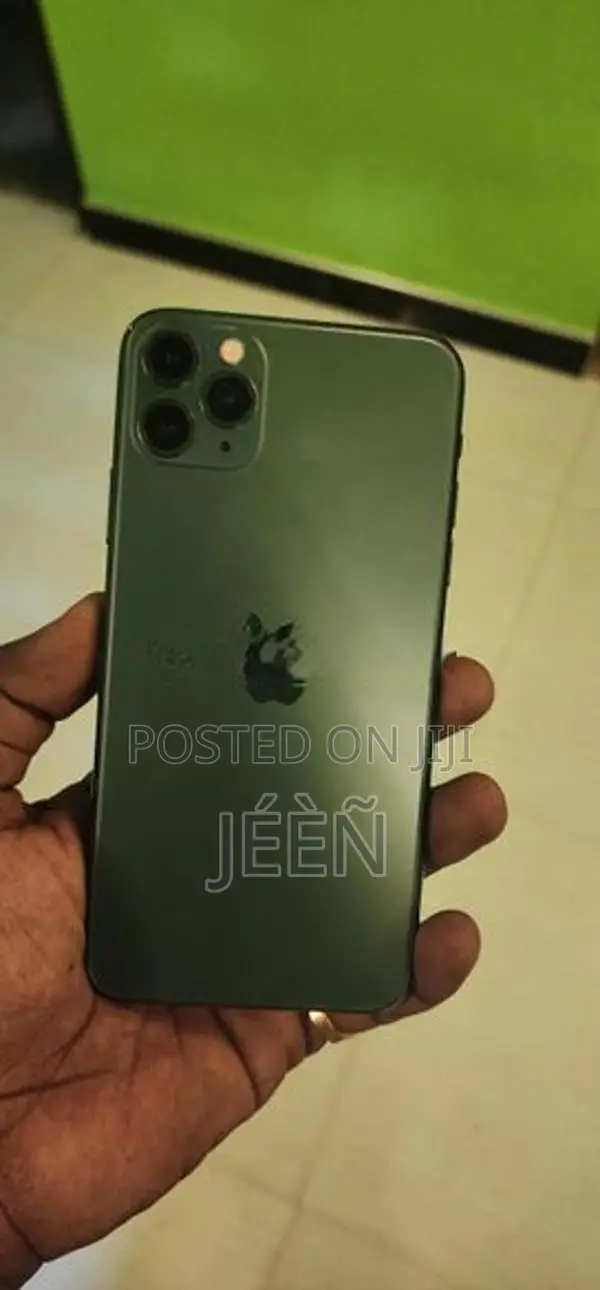 Apple iPhone 11 Pro Max (Used)