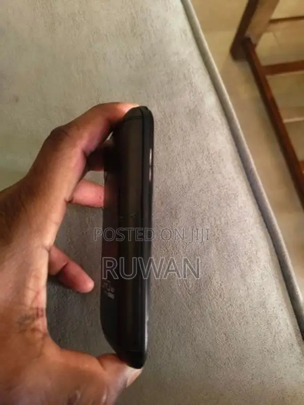 Ciro Button Phone (Used)