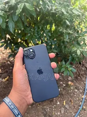 Apple iPhone 15 (Used)