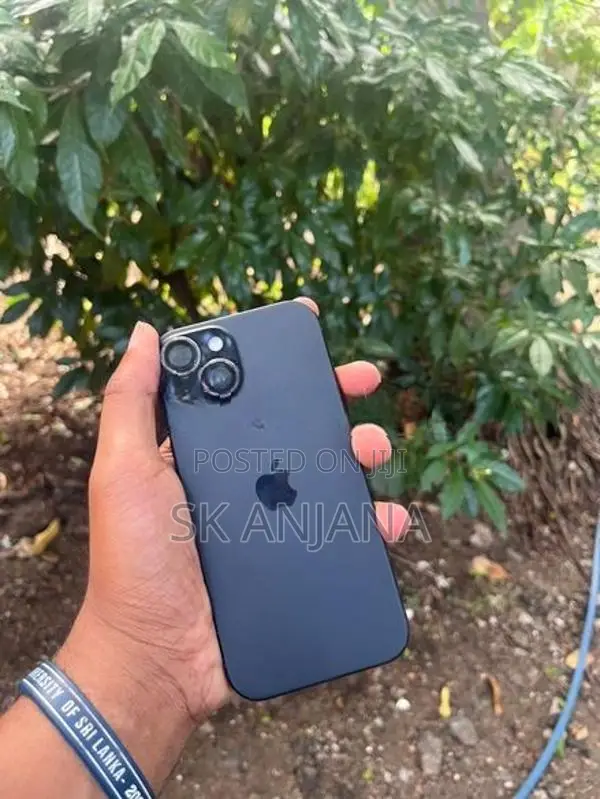 Apple iPhone 15 (Used)