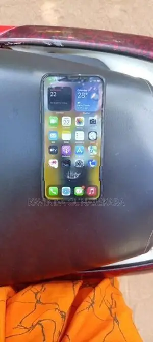 Apple iPhone XS (Used)