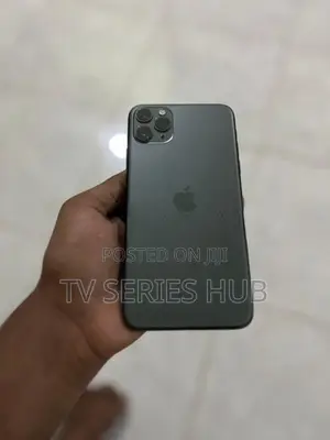 Apple iPhone 11 Pro Max midnight green (Used)