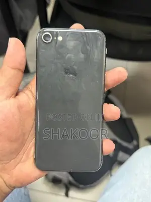 Apple iPhone 8 (Used)