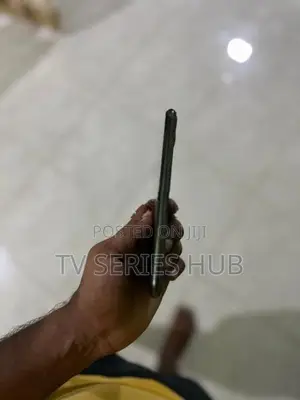 Apple iPhone 11 Pro Max midnight green (Used)