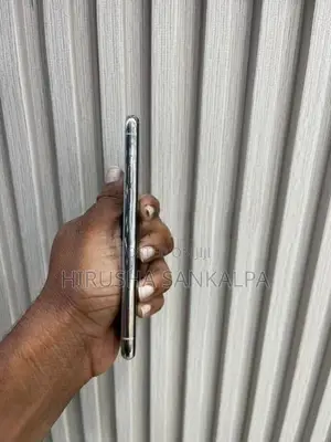 Apple iPhone 11 Pro 256GB (Used)