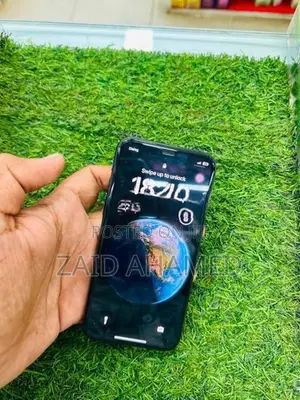 Apple iPhone XS (Used)