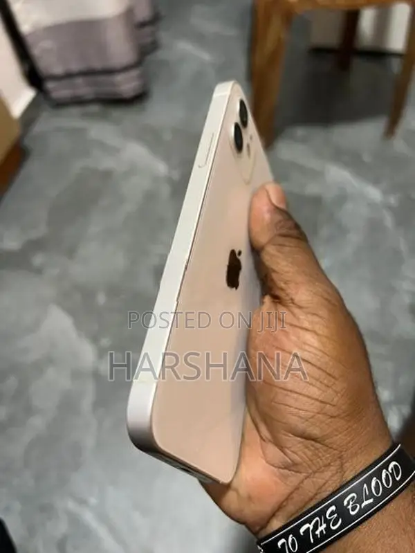 Apple iPhone 12 128GB (Used)