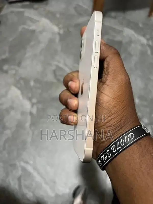 Apple iPhone 12 128GB (Used)