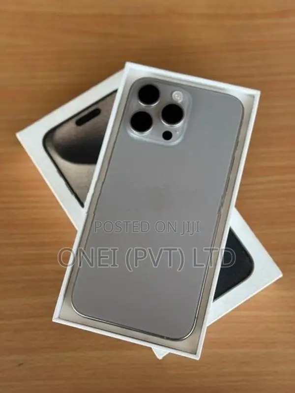 Apple iPhone 15 Pro Max 256GB (Used)