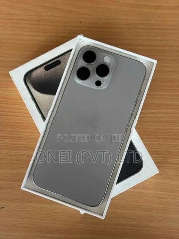 Apple iPhone 15 Pro Max 256GB (Used)