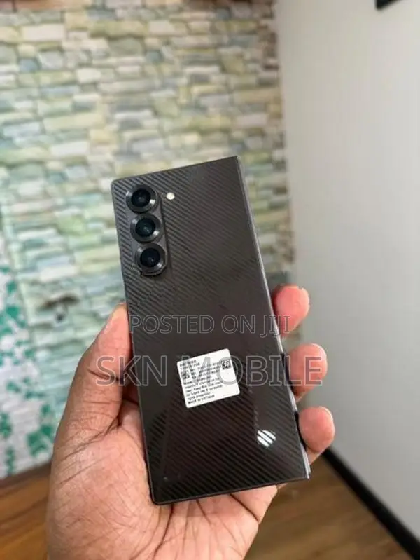 Samsung Galaxy Z Fold 6 12GB 256GB (Used)