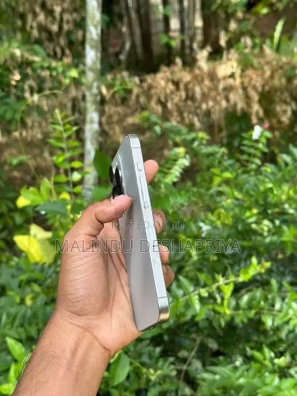 Apple iPhone 15 Pro 128GB (Used)