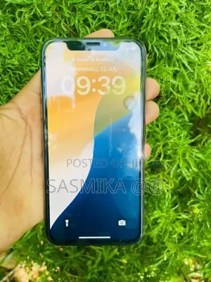 Apple iPhone XS (Used)