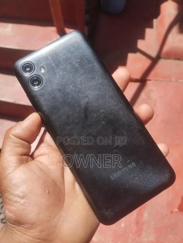 Samsung Galaxy A04e (Used)