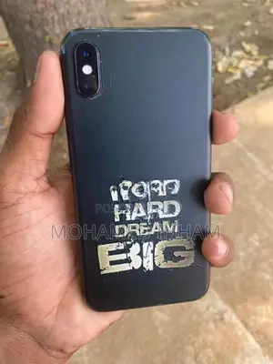 Apple iPhone XS (Used)