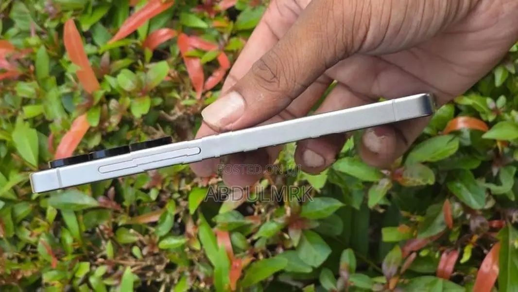 Samsung Galaxy S25 Ultra (Used)