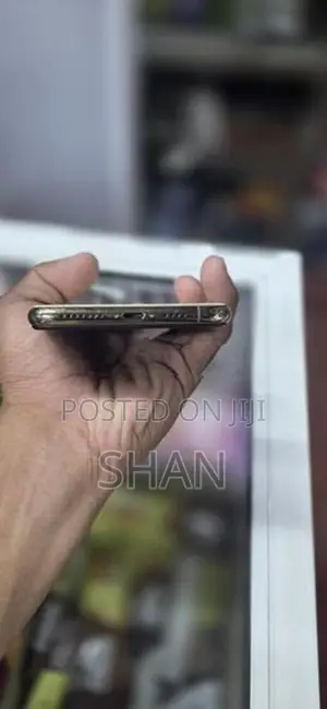 Apple iPhone 11 Pro Max 256GB (Used)