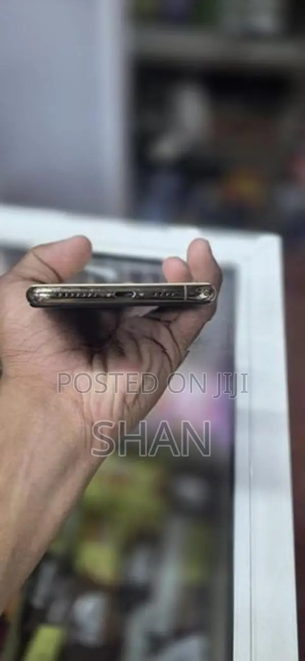 Apple iPhone 11 Pro Max 256GB (Used)