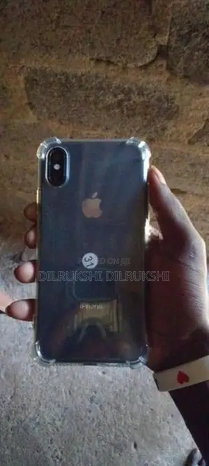 Apple iPhone XS (Used)