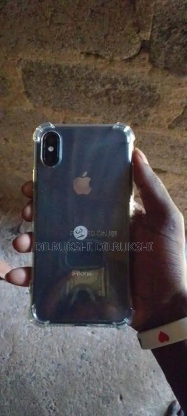 Apple iPhone XS (Used)
