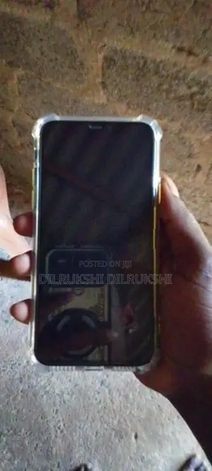 Apple iPhone XS (Used)