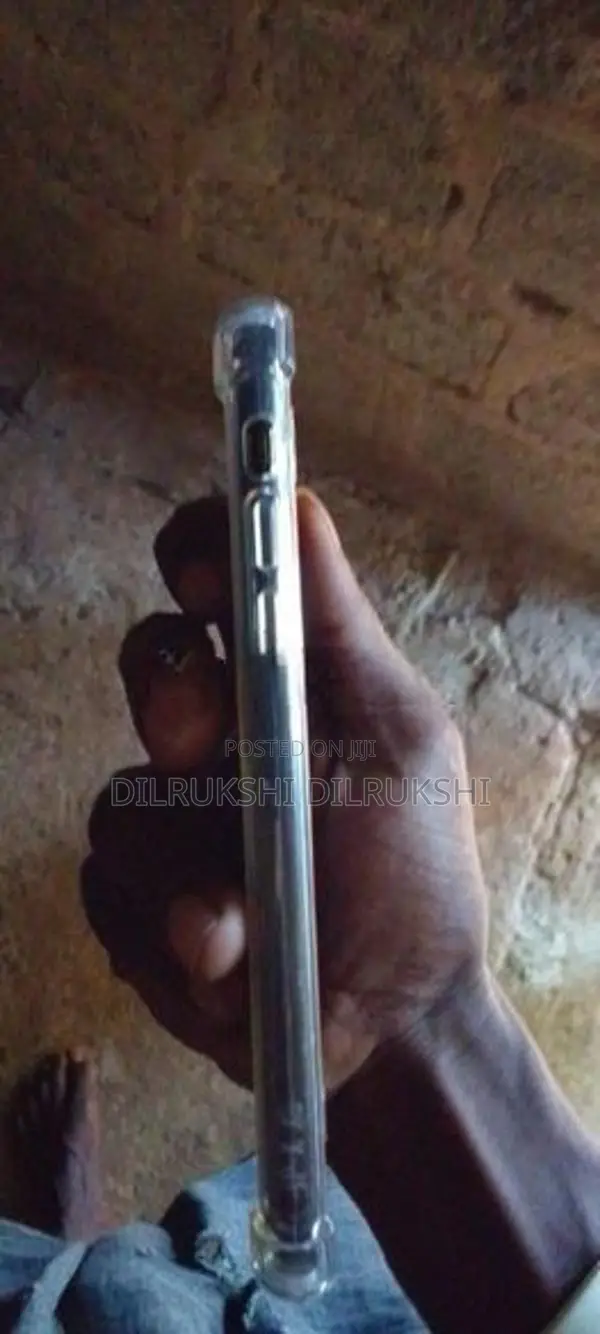Apple iPhone XS (Used)