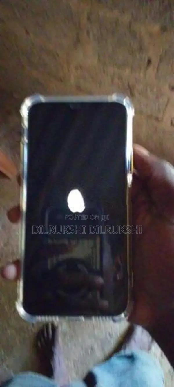 Apple iPhone XS (Used)