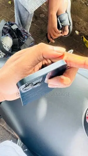 Apple iPhone 13 (Used)