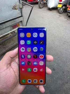 iqoo 13 512gb (Used)