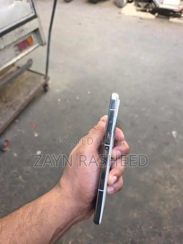 iqoo 13 512gb (Used)
