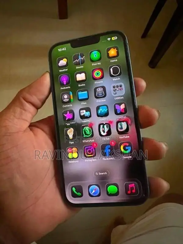 Apple iPhone 13 (Used)