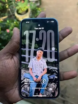 Apple iPhone 13 (Used)