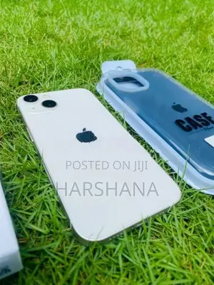 Apple iPhone 13 (Used)