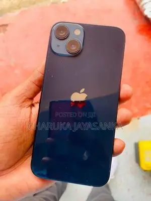 Apple iPhone 13 (Used)