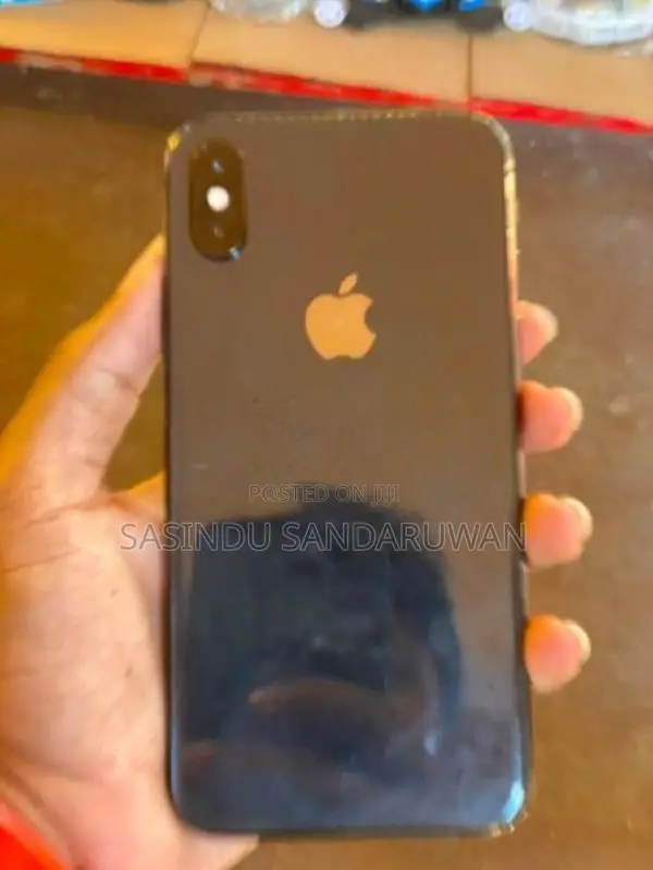 Apple iPhone XS (Used)