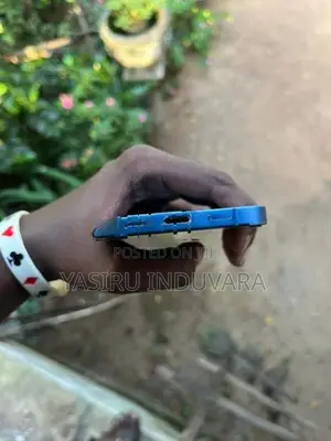 Apple iPhone 13 (Used)