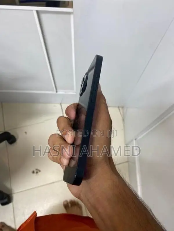 Apple iPhone 13 128GB (Used)