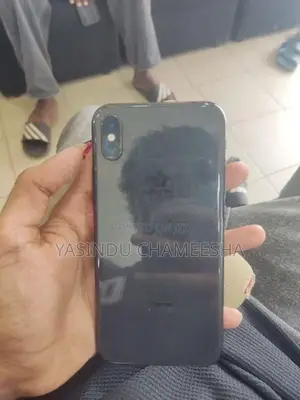 Apple iPhone X (Used)