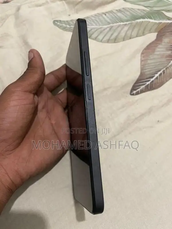 Xiaomi Redmi 12 128GB (Used)