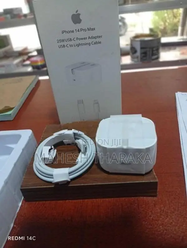 Apple iPhone 14 Pro Max Charger
