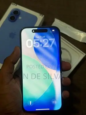 Apple iPhone 16 (Used)