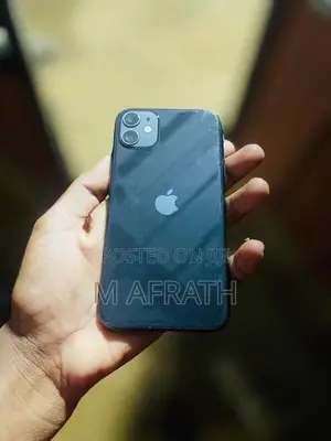 Apple iPhone 11 (Used)