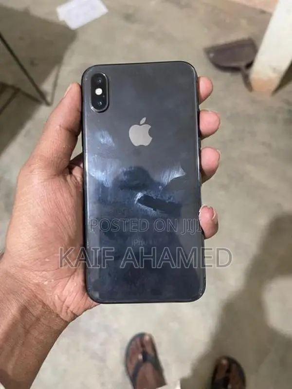 Apple iPhone X (Used)