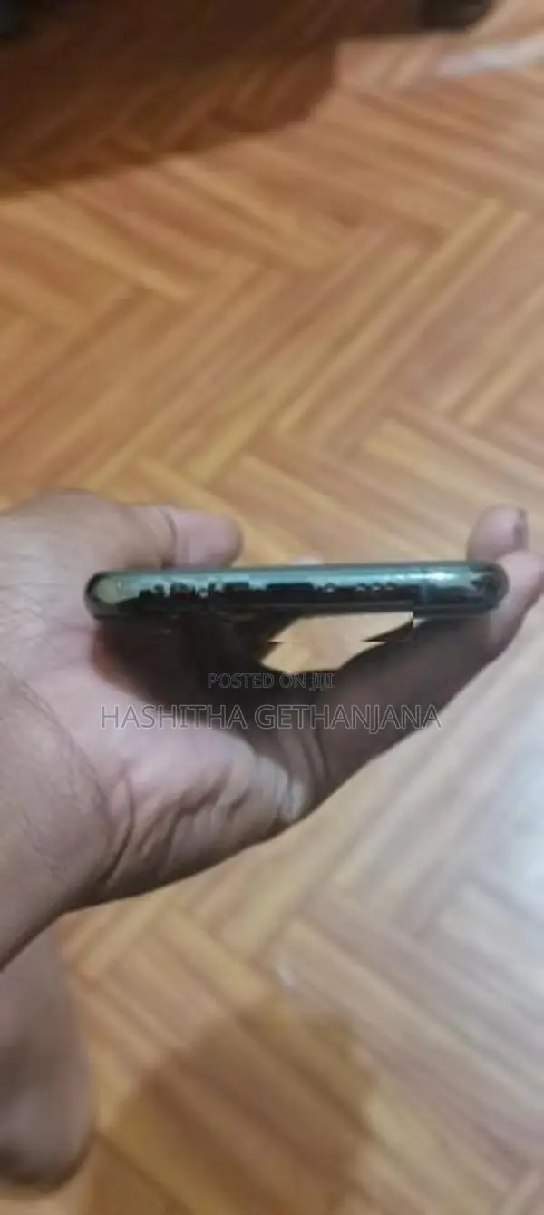 Apple iPhone 11 Pro 256GB (Used)